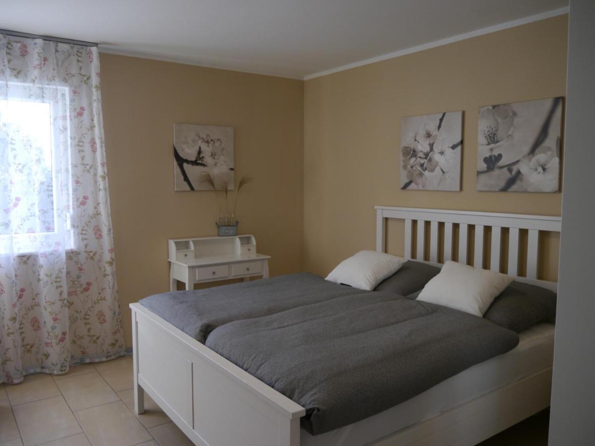Ferienwohnung Kirchberg Uettingen Екстер'єр фото